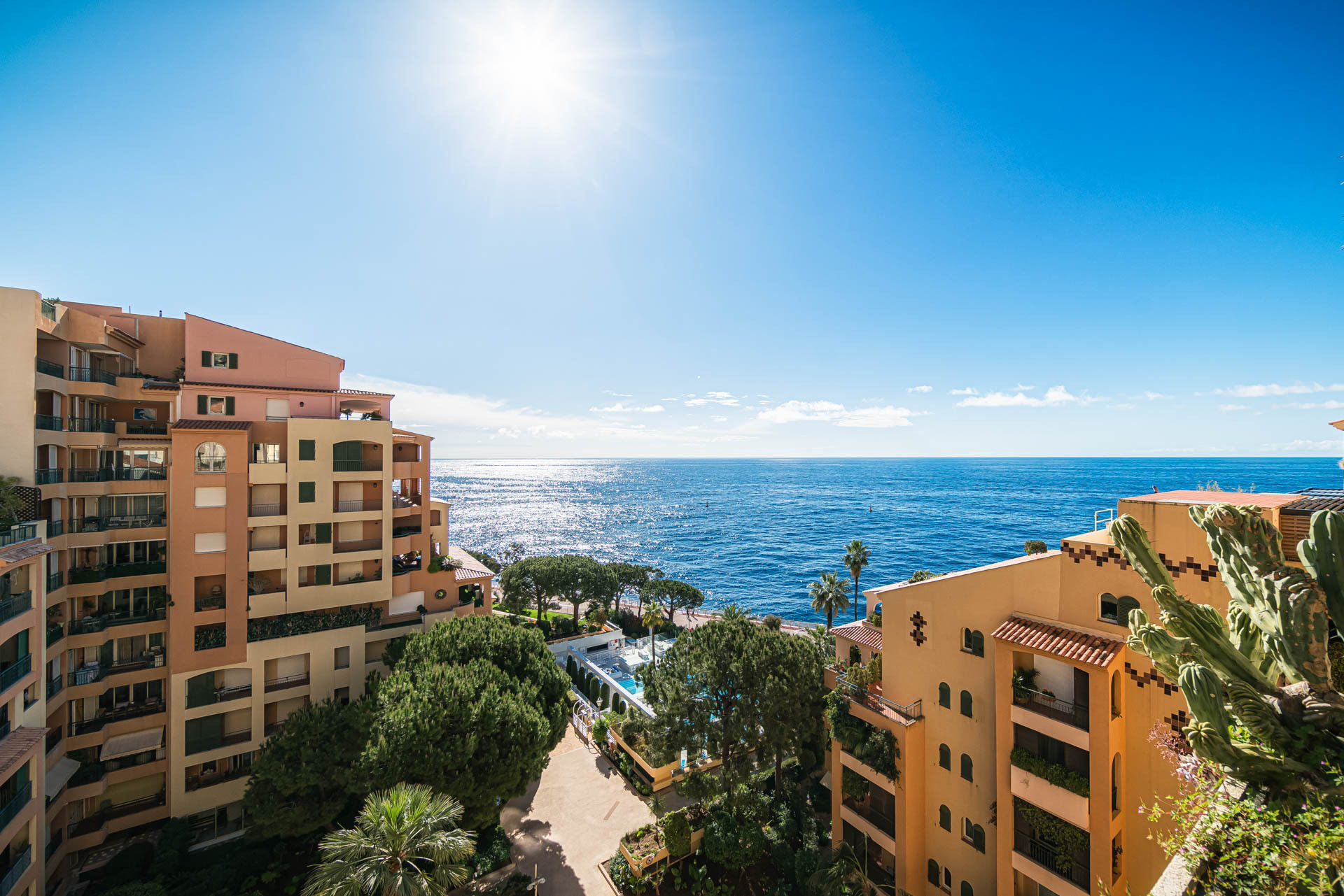 2 rooms with sea view at Rosa Maris in Fontvieille