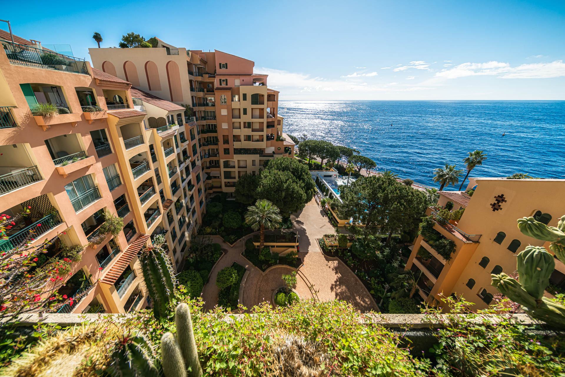 2 rooms with sea view at Rosa Maris in Fontvieille