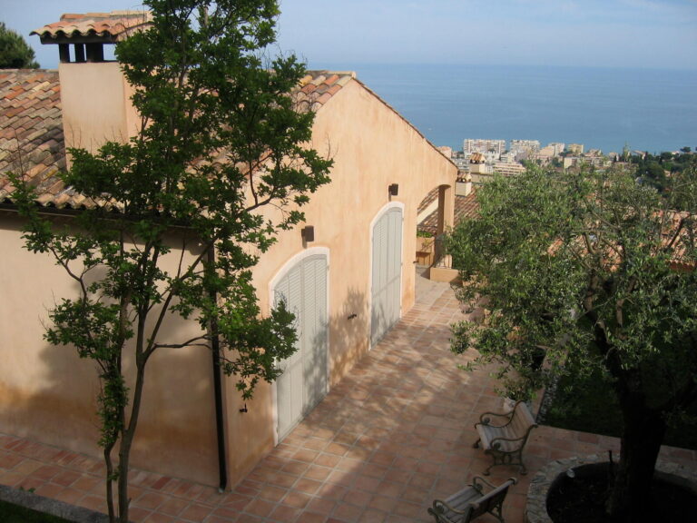 Villa à louer au Hameau de Roquebrune